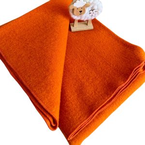 Pătură lână merinos model Orange, 150x200cm, 70% lana, margine surfilata, cutie premium